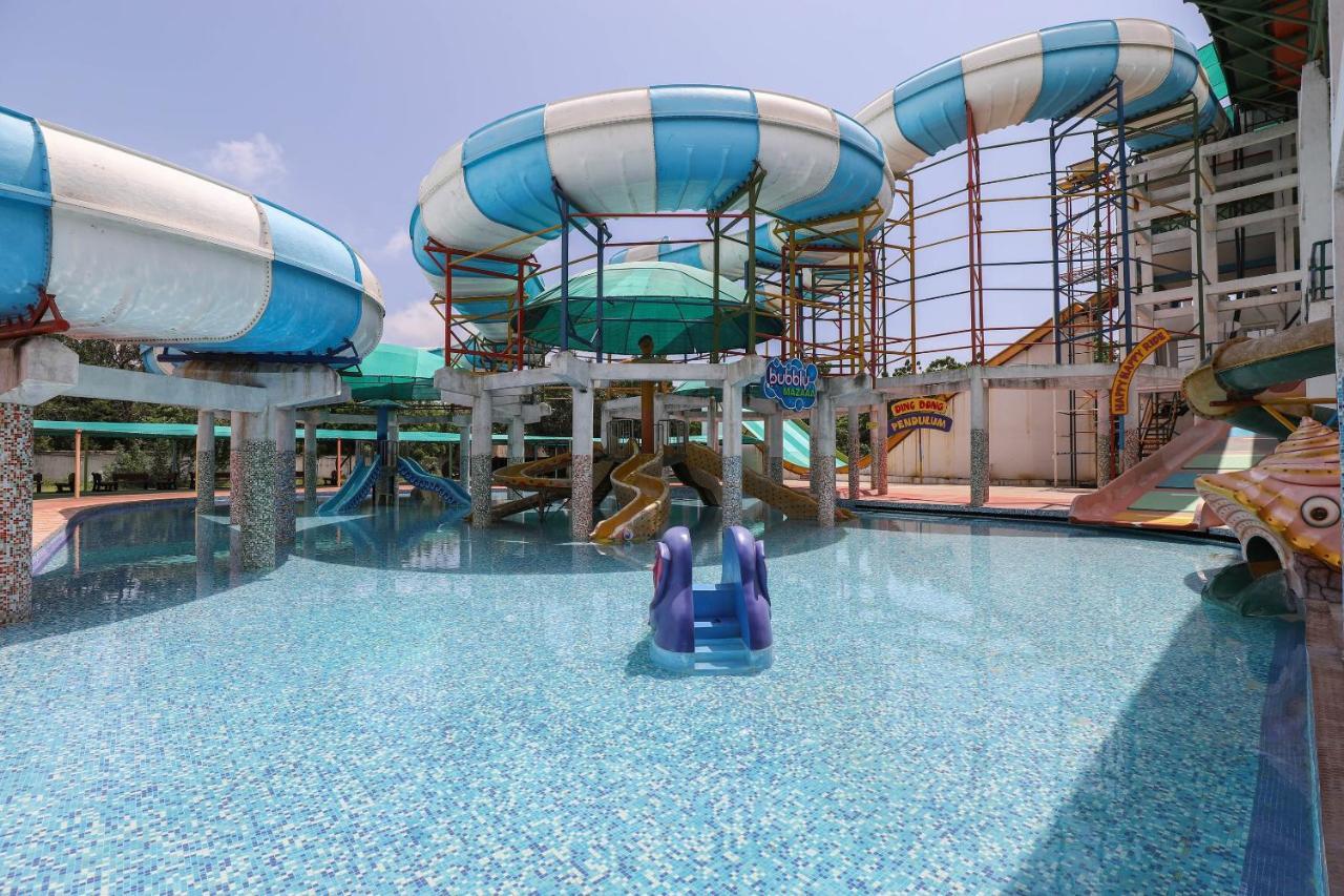 Capital O 49279 Chhab Chhaba Chhab Water Fun Park & Resort Damka Exteriör bild